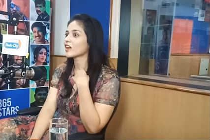 Priyanka Jawalkar Reveals the story of Taxiwala || Vijay Devarakonda || Radio City Hyderabad